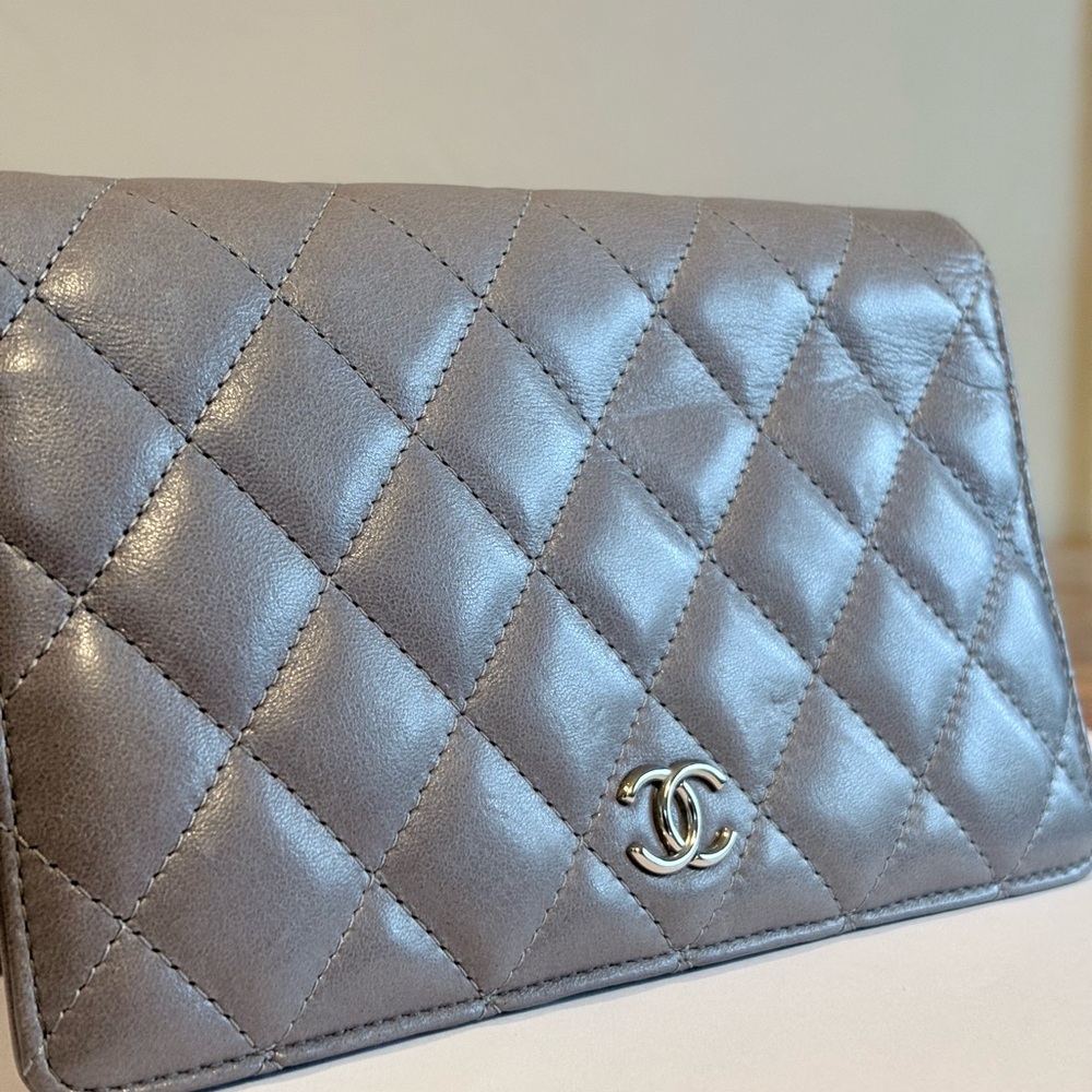 Authentic CHANEL Gray wallet